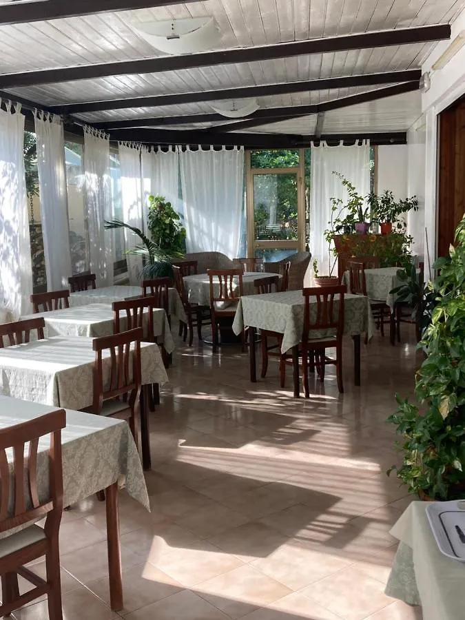 Hotel Isa Massa  Massa (Tuscany)
